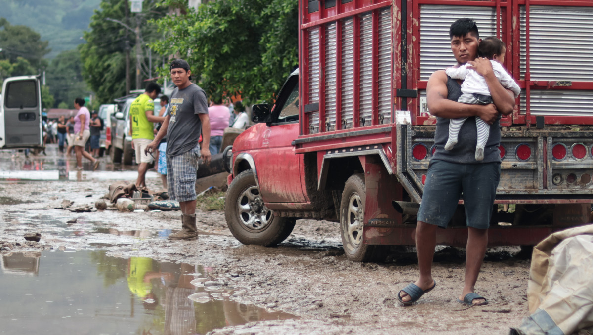 Lista de personas fallecidas y desaparecidas en Puebla por lluvias | Ulises Juárez/EsImagen