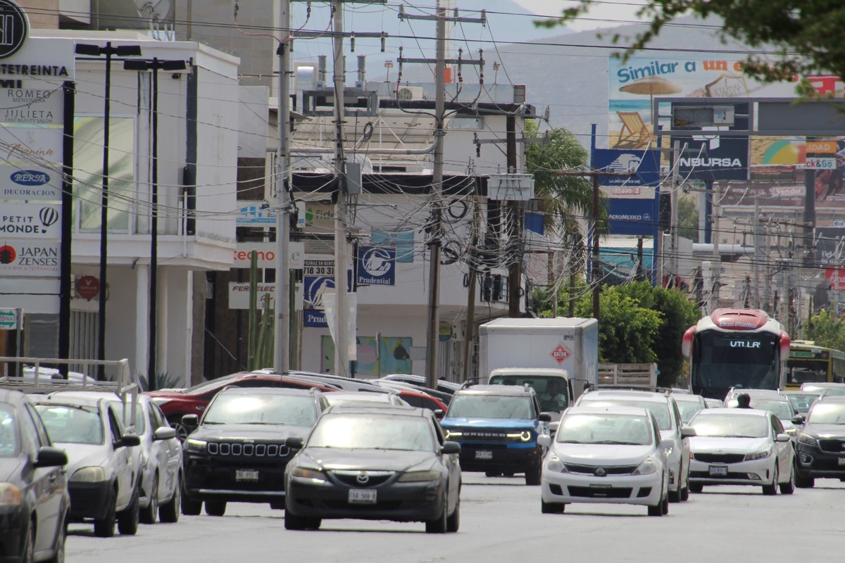 Aumento del parque vehicular en la ZML trajo más contaminación. (Verónica Rivera)