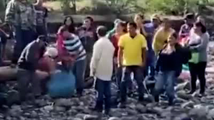 Inicia entrega de suministros en Hidalgo tras intensas lluvias e inundaciones