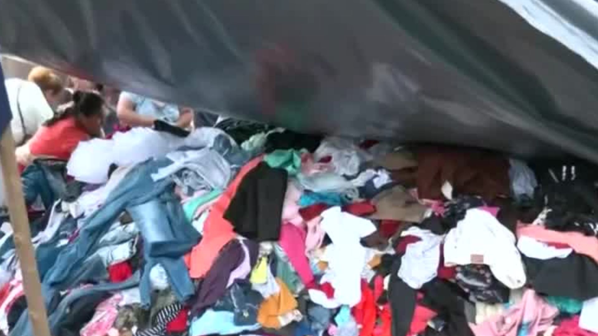 El municipio de Álamo, Veracruz, sigue hundido en el lodo; las labores de limpieza no han funcionado