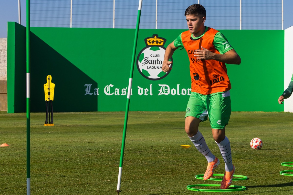 Tahiel Jiménez en Santos Laguna. | Facebook