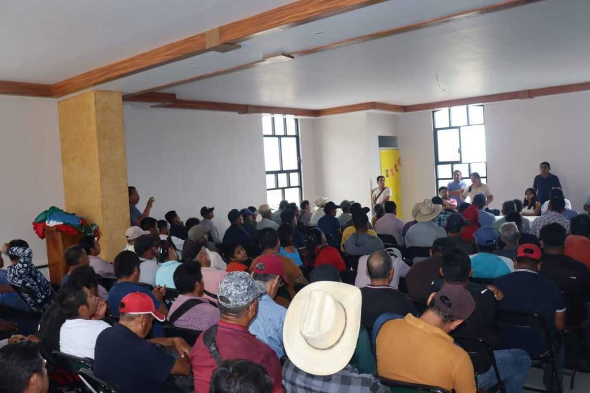 Sin Xantolo ni eventos masivos: Xochiatipan se enfoca en la reconstrucción