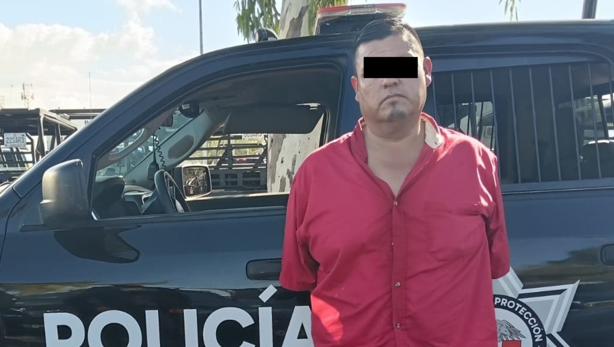 Ángel Mario, de 40 años, circulaba en una camioneta Dodge. Foto: Especial