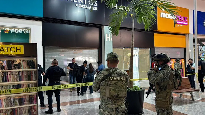 Frustran robo armado en joyería de Plaza Las Américas, Cancún