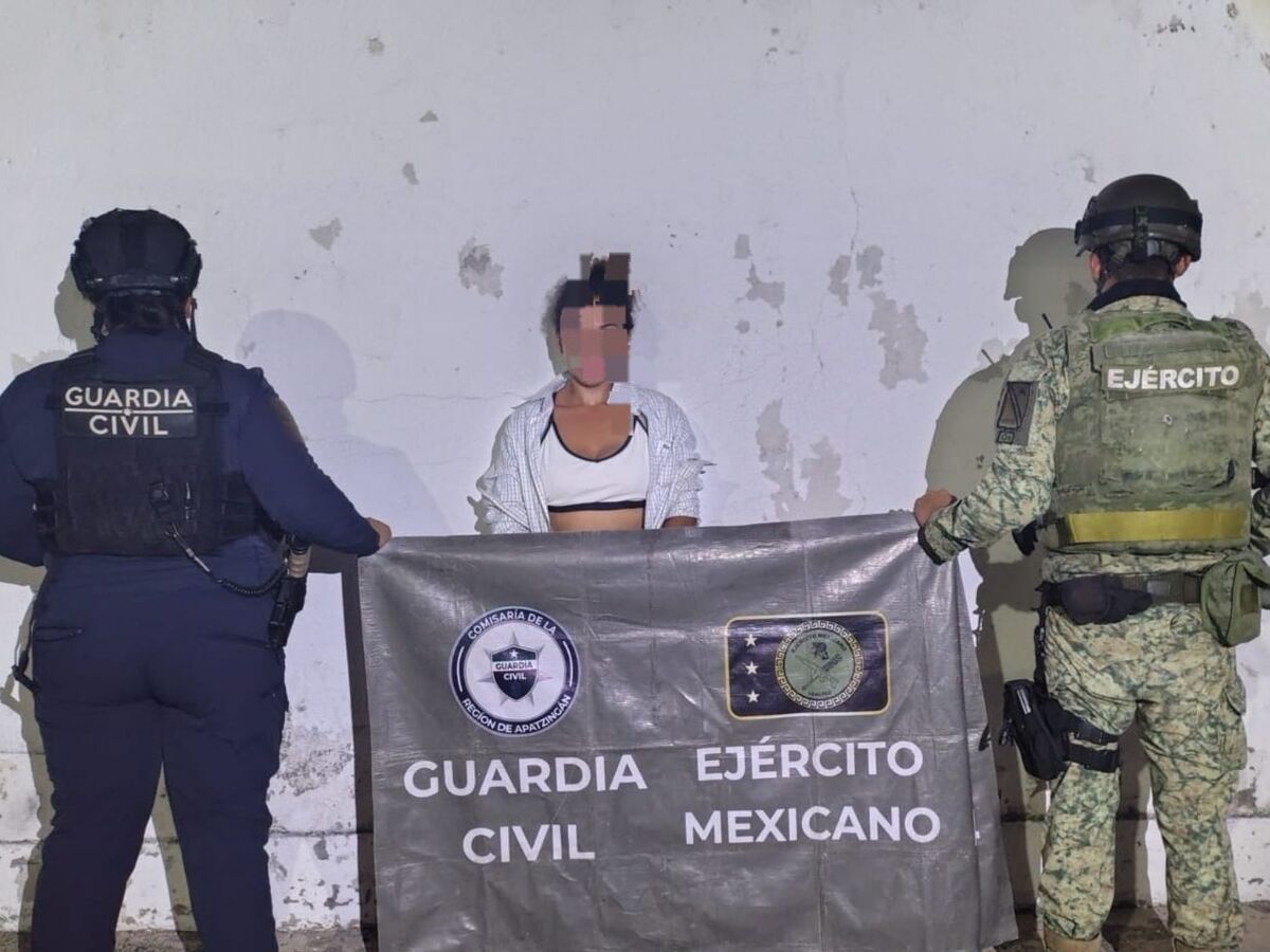 Cae mujer ligada a 'halconeo' para grupos criminales en Tianguis Limonero de Michoacán