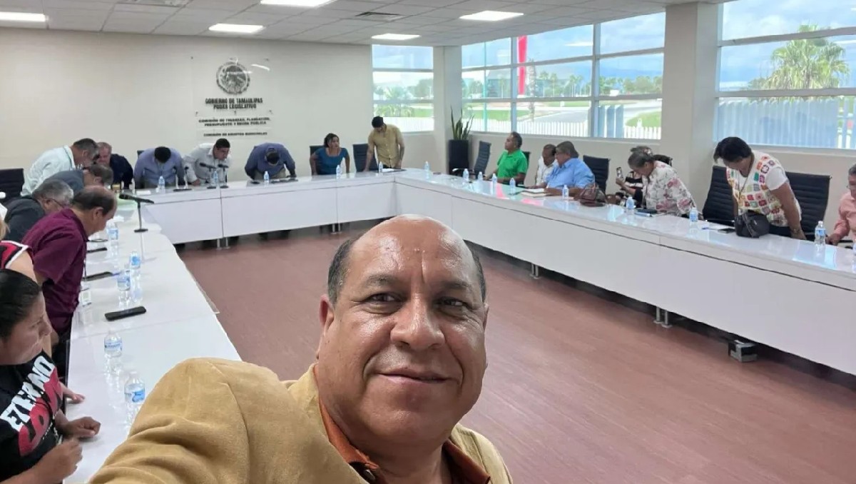 El pastor Luis González acudió al Congreso local de Tamaulipas. (Especial)