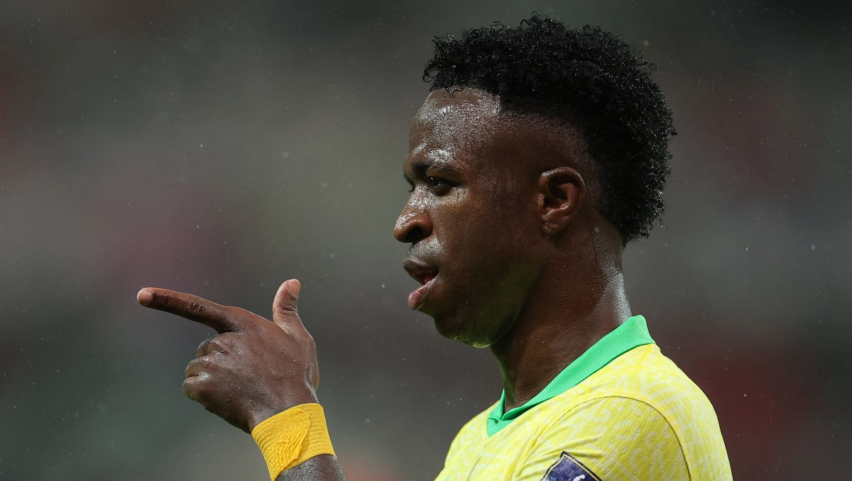 Vinicius Jr., delantero de la selección brasileña durante un partido amistoso (Reuters)