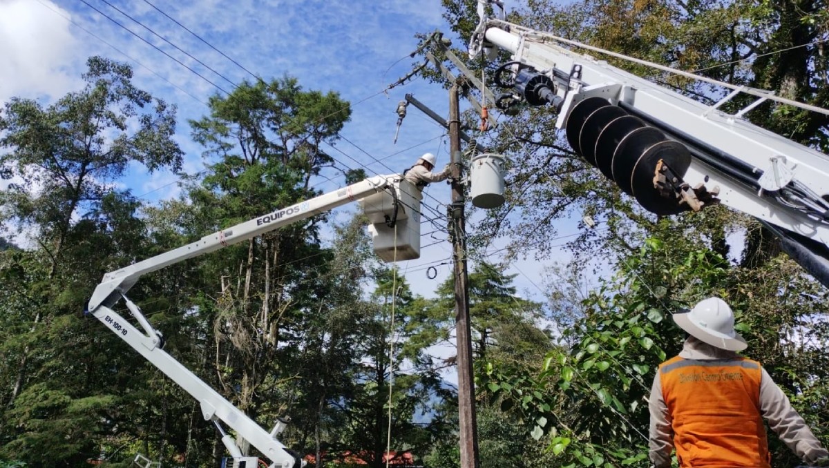 Estos son los avances en el restablecimiento del suministro eléctrico en los estados afectados por las fuertes lluvias. Foto: Especial