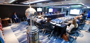 Conmebol, a través de su presidente Alejandro Domínguez, anunció un aumento en el premio que recibirá el campeón de Libertadores para esta edición