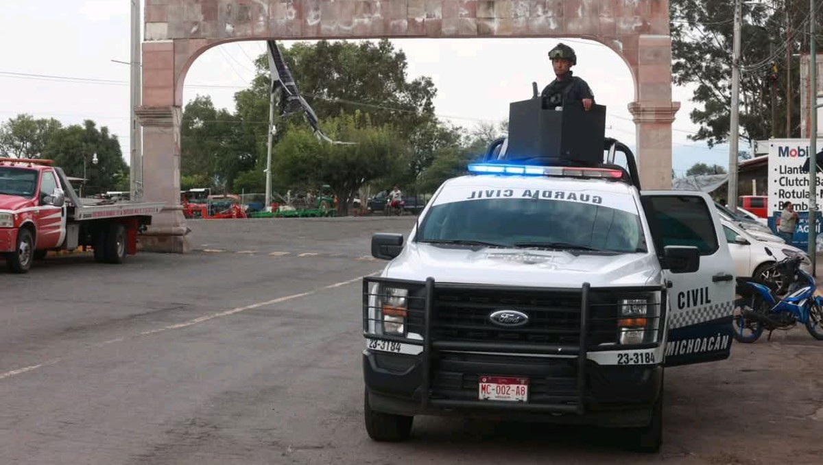 Los cuerpos fueron trasladados al Semefo para realizar las investigaciones correspondientes. | Foto: Especial