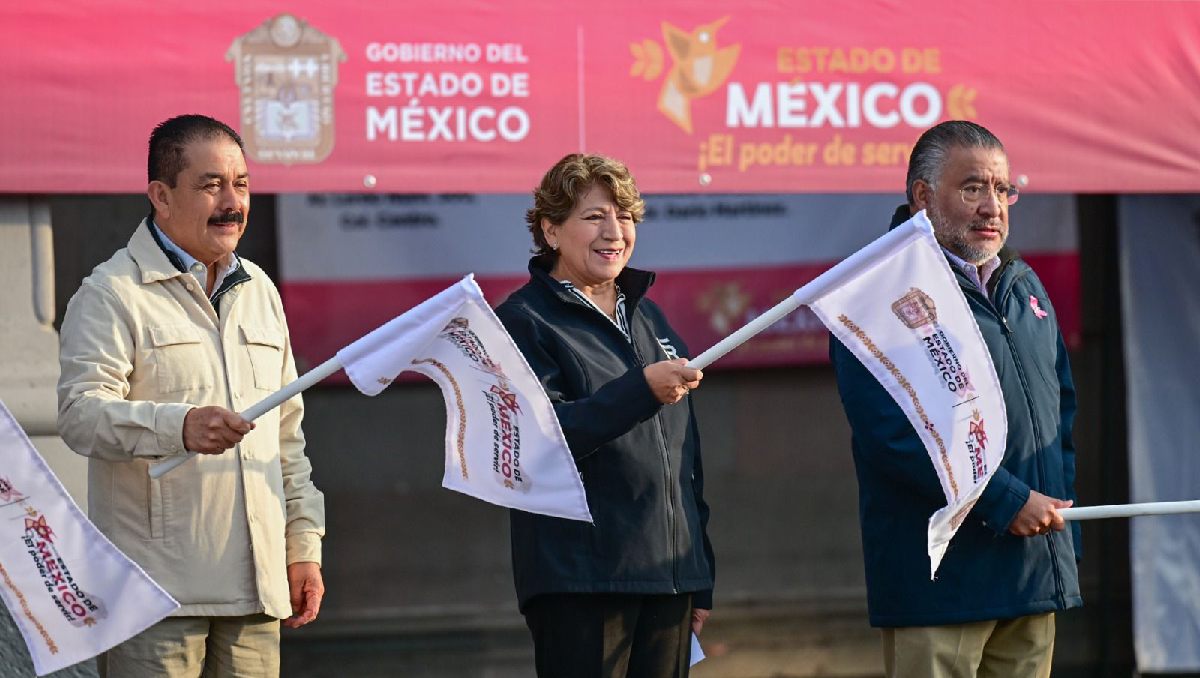 Delfina Gómez encabeza salida de unidades con víveres. Foto: (Especial)