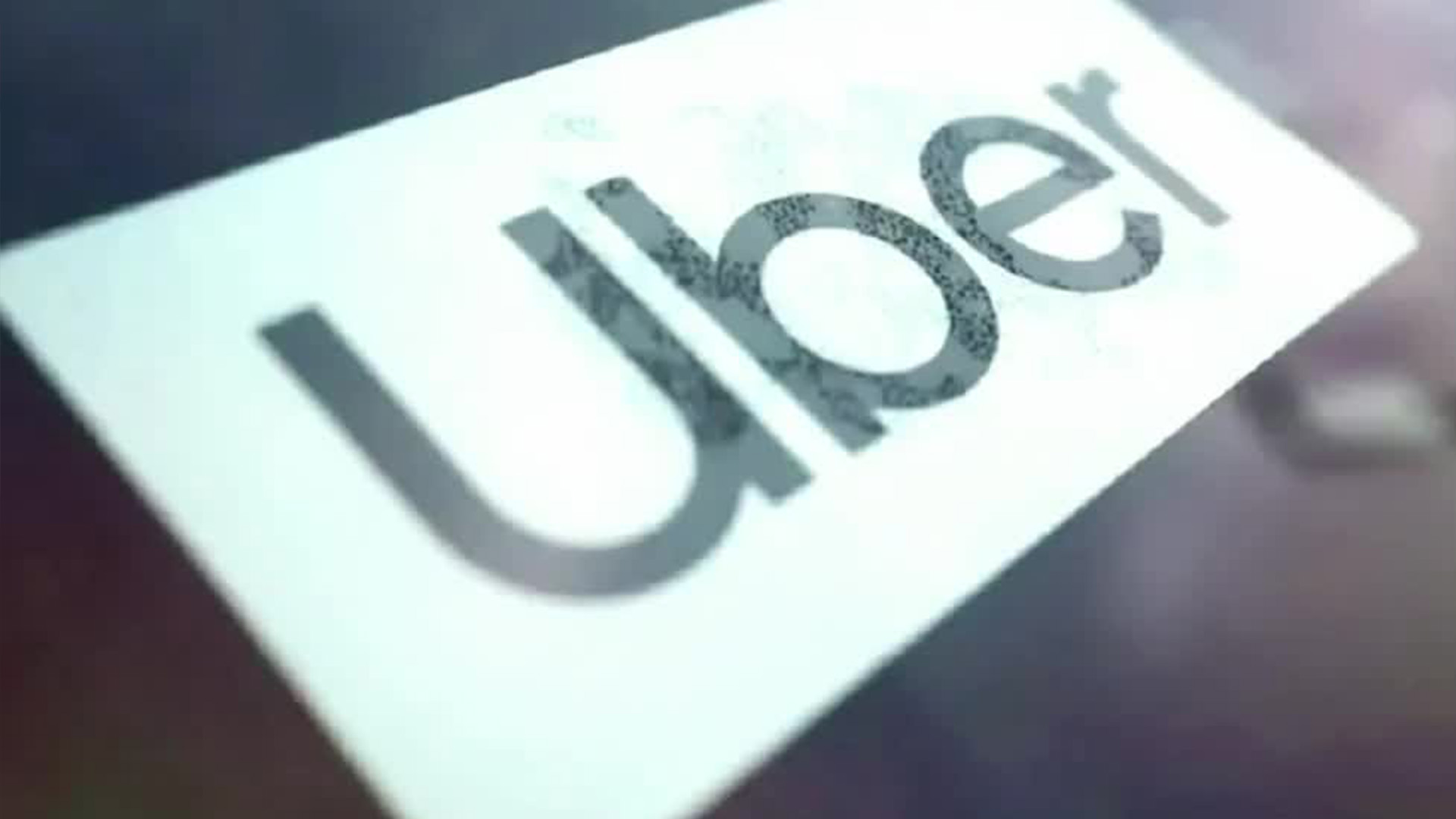 Diputados aprueban ley: SAT revisará tus operaciones en Netflix y Uber en tiempo real