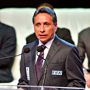 Manuel Negrete asegura que la cantera de Pumas se ha visto afectada por la preferencia de extranjeros; quiere que Efraín Juárz se aleje de las polémicas