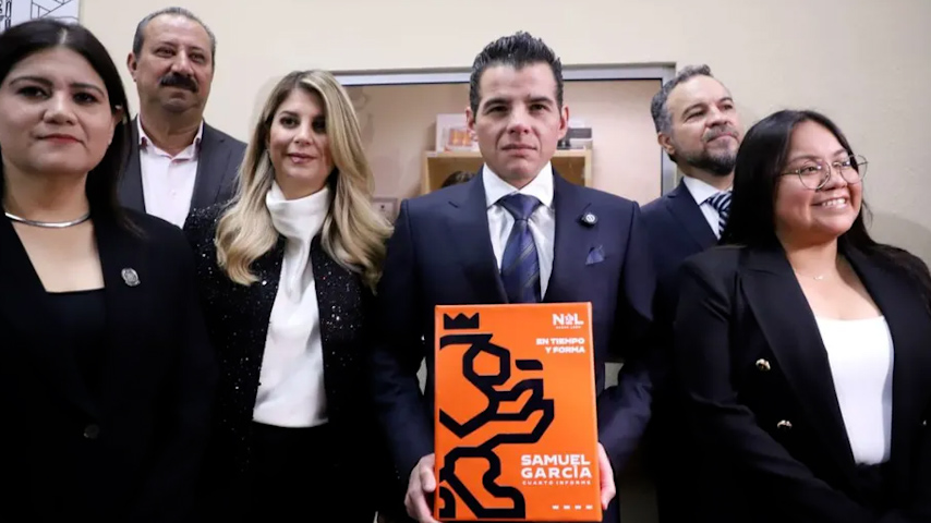 Miguel Ángel Flores entrega informe de Samuel García a legisladores de Nuevo León