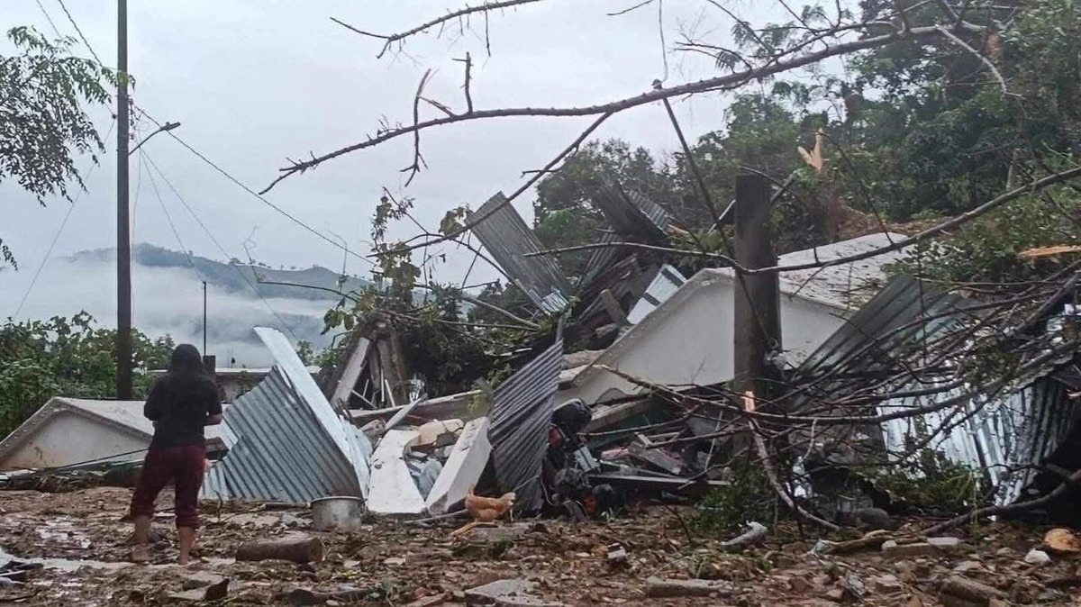 El patrimonio que Javier construyó se derrumbó con las lluvias. (Guadalupe Trejo)