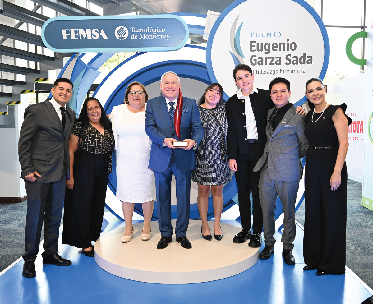 Premio Eugenio Garza Sada reconoce a los emprendedores con sentido humano.