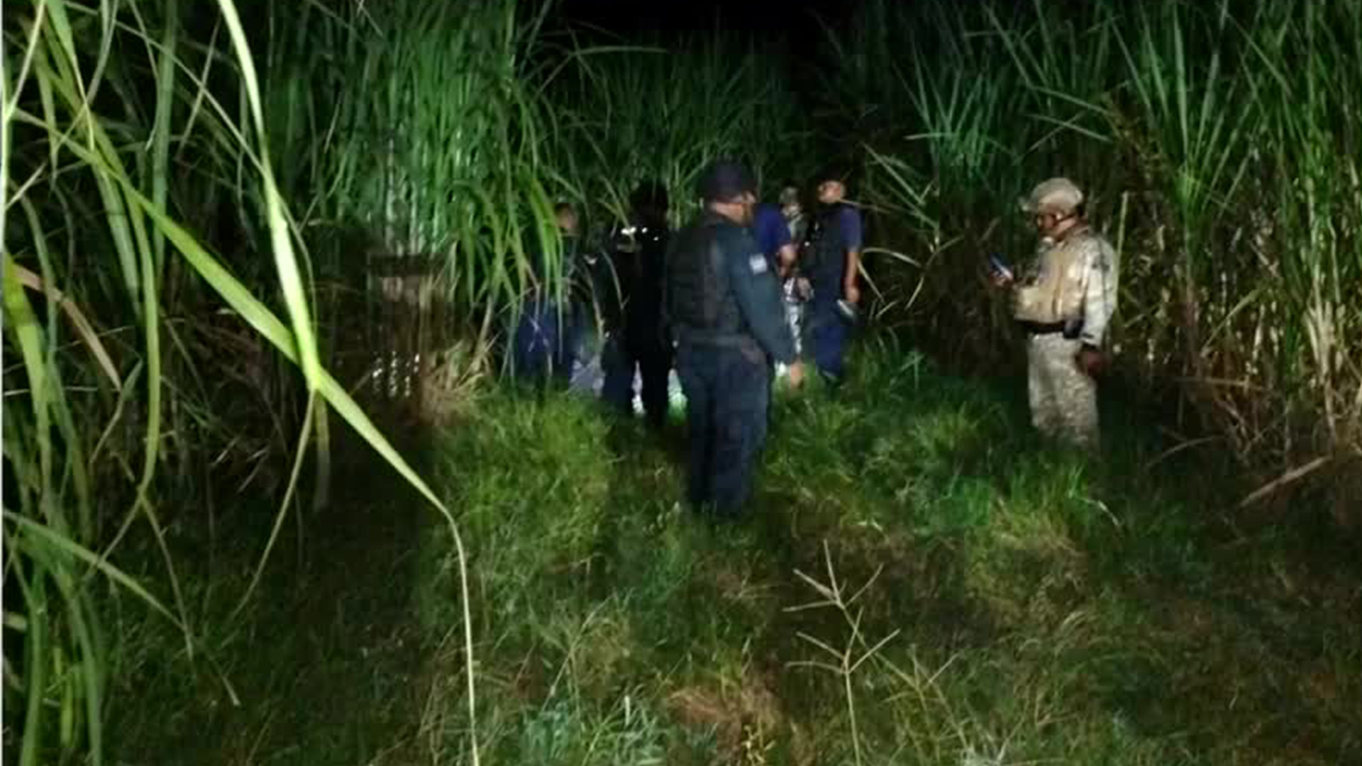 Aseguran toma clandestina de Pemex; al menos 15 hombres armados vigilaban la toma