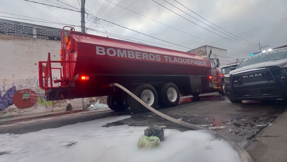 Los Bomberos actuaron con prontitud para evitar un mayor daño (Foto: Roberto Hurtado)