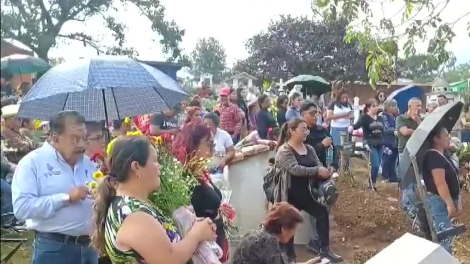 Despiden a Lázaro Gayosso víctima número 19 de las fuertes lluvias en Puebla