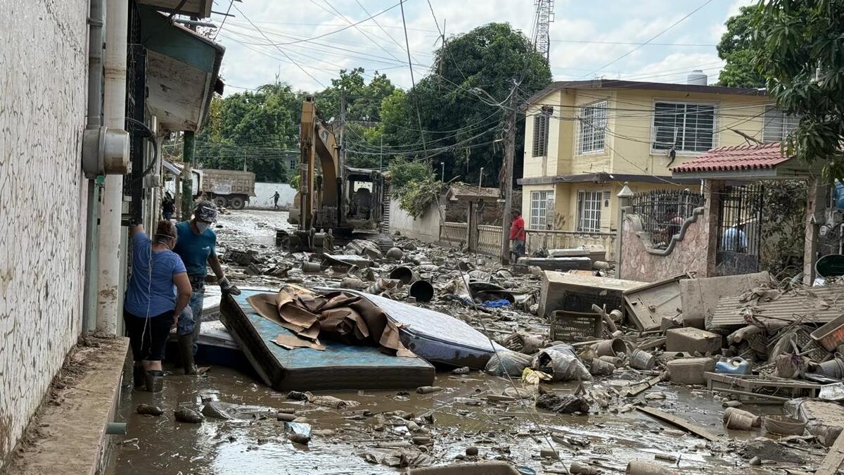 Las fuertes lluvias en Veracruz dejaron a múltiples municipios bajo escombros y lodo. | Especial