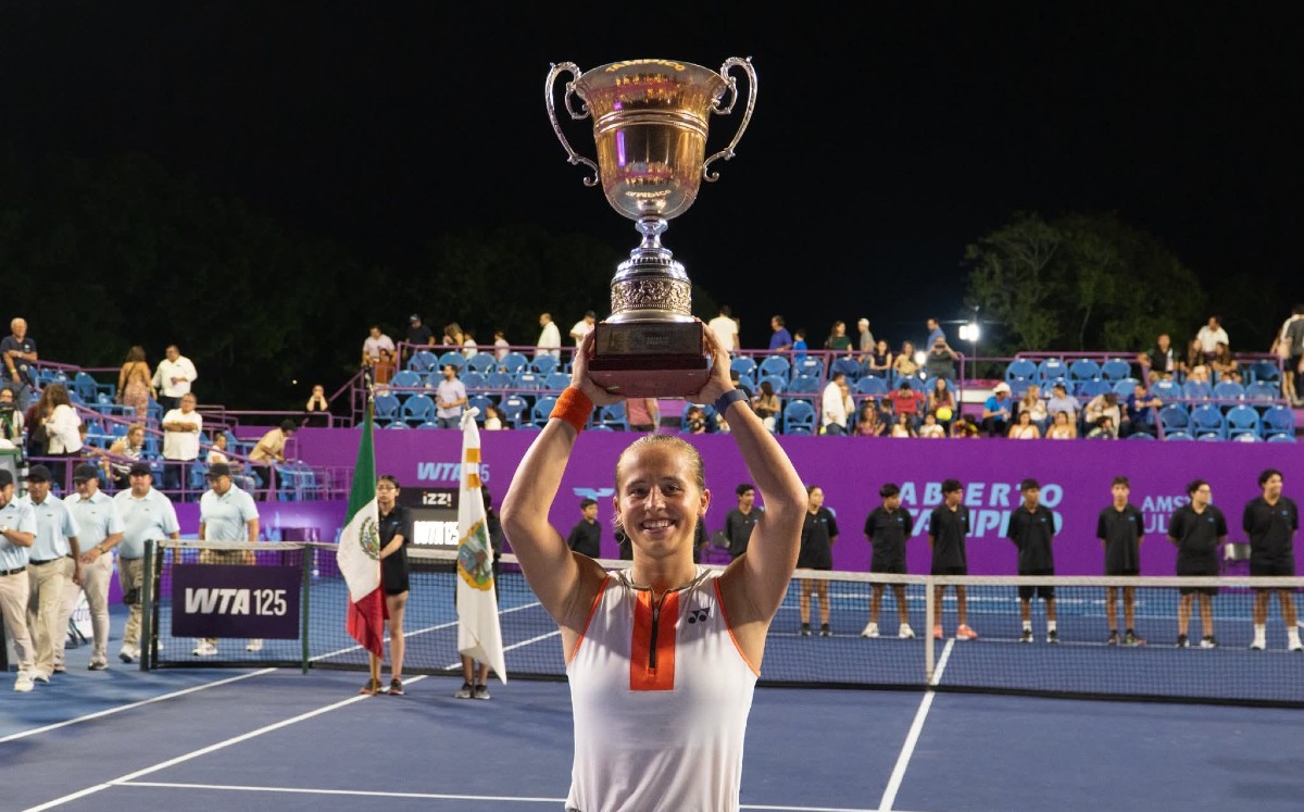 Hanne Vandewinkel celebra su primer título WTA en Tampico