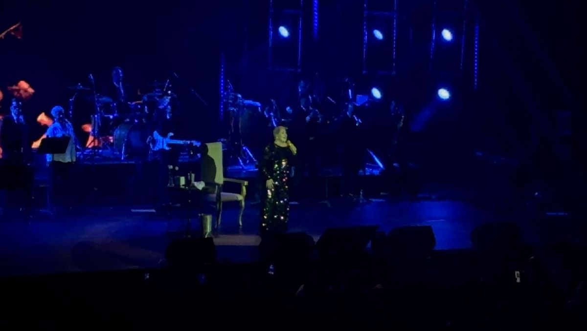Alrededor de una hora y media de show fue lo que Lupita D'Alessio ofreció en recinto ante un lleno total. Tadeo Gómez