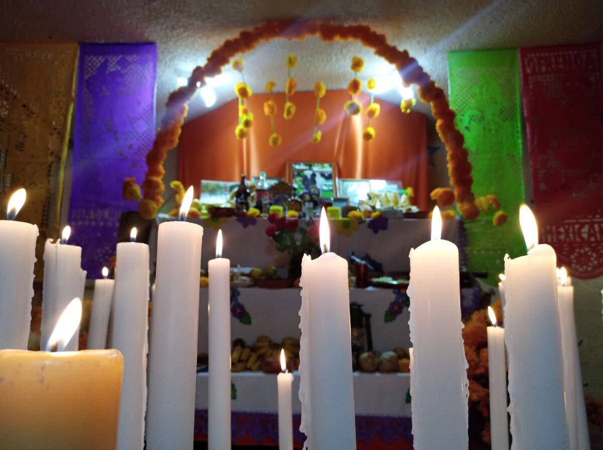 Veladoras Tonalli es un taller que aún crea velas de forma artesanal en CdMx. | Especial