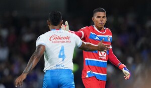 ¿Por qué Willer Ditta y Kevin Mier no fueron titulares con Cruz Azul en el Clásico Joven ante América?