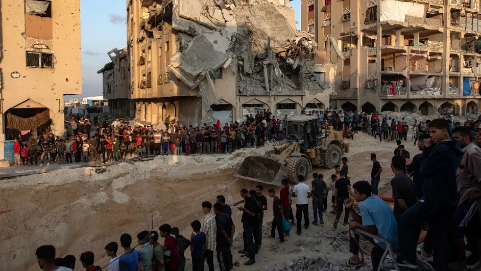 Ejército israelí lanza ataques aéreos y artillería contra el sur de Gaza