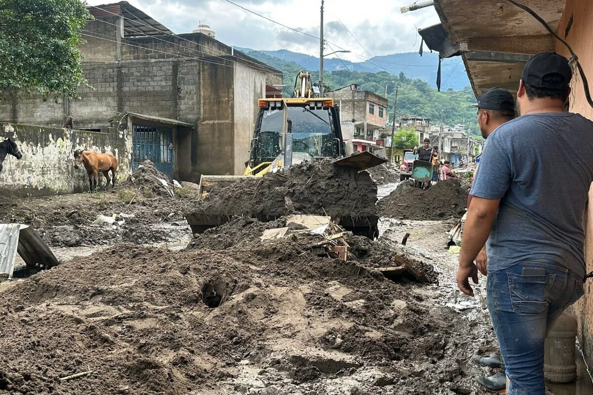 El huracán Priscila dejó 209 escuelas dañadas y más de 172 mil estudiantes afectados