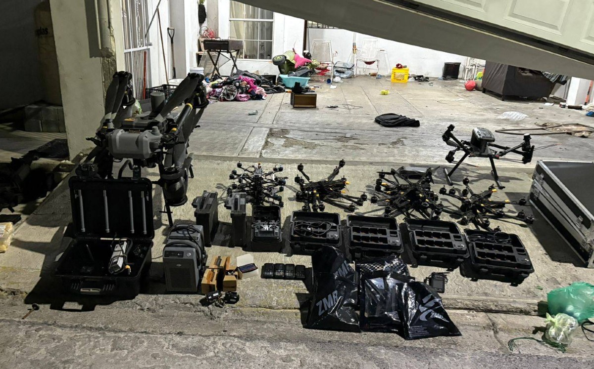 Aseguran drones, armas y explosivos en Reynosa; hay un detenido