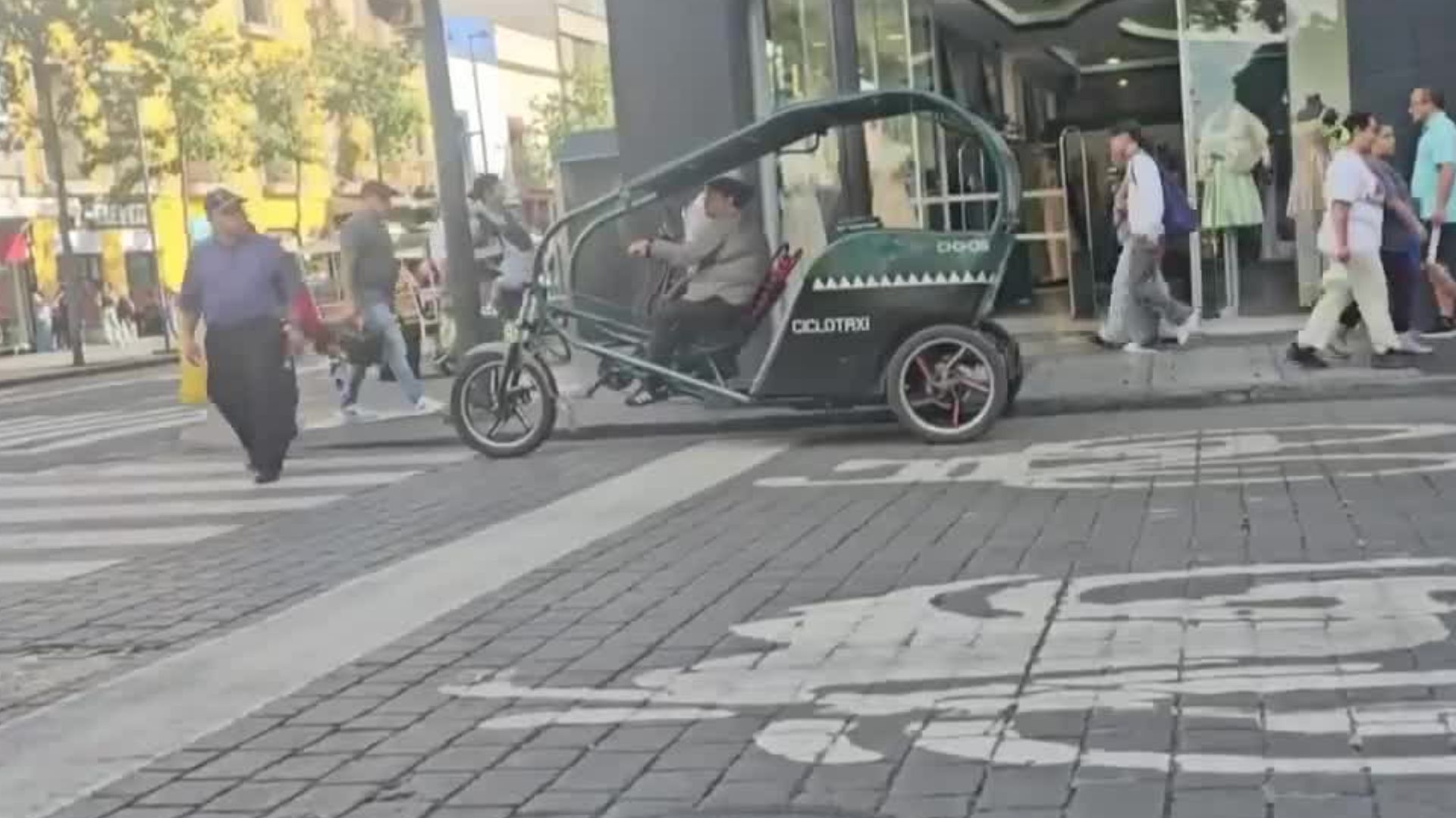 Aumenta el servicio de bicitaxis en el Centro Histórico de la Ciudad de México