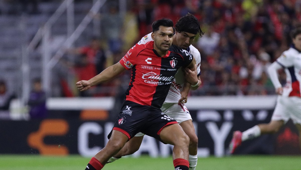 Clásico Tapatío entre Atlas y Chivas en la jornada 15 de la Liga MX cambia de horario (Imago7)