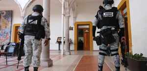 Miguel Salim, diputado del PAN, cuestiona que 126 elementos de la Guardia Nacional protejan a alcaldes en Guanajuato.