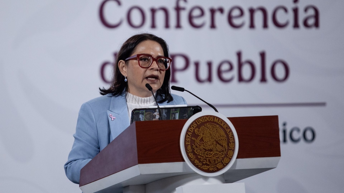 Emilia Calleja Alor, directora general de la Comisión Federal de Electricidad (CFE), durante conferencia de prensa. (Cuartoscuro)
