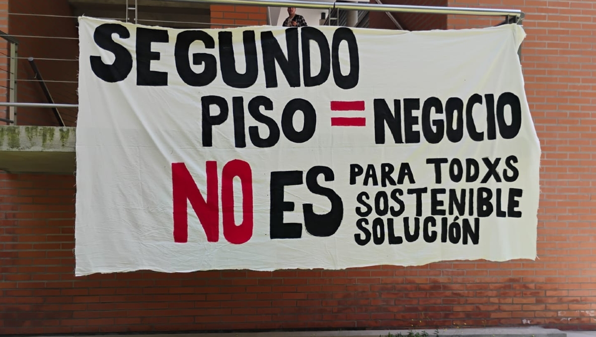 Los estudiantes del ITESO, donde se llevó la cuarta mesa de diálogo, rechazan segundo piso en López Mateos (Foto: Fátima Briceño)