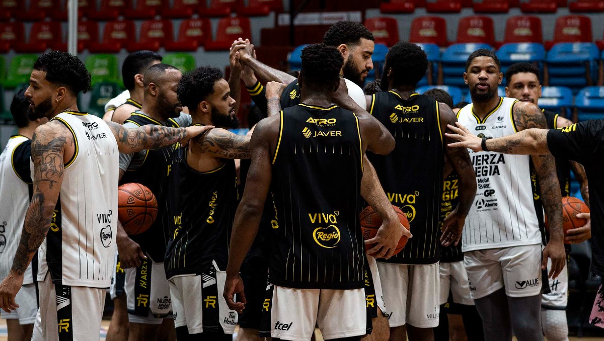 Fuerza Regia, a dar el primer golpe en final de zona de la LNBP (X @Fuerza_Regia)