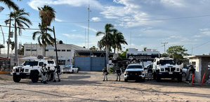 Trump y la Corte negarán ciudadanía a hijos de migrantes. Estados Unidos deporta a 'La Rana' vinculado con el caso Iguala.