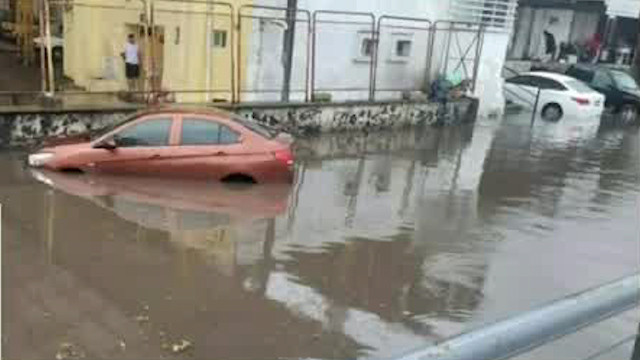 Lluvias no dan tregua y complican labores de limpieza en Veracruz