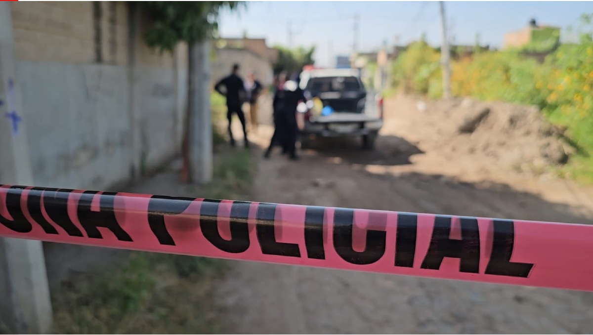 Policía Municipal de El Salto acordonó el área del presunto feminicidio (Foto: Juan Carlos Munguía)