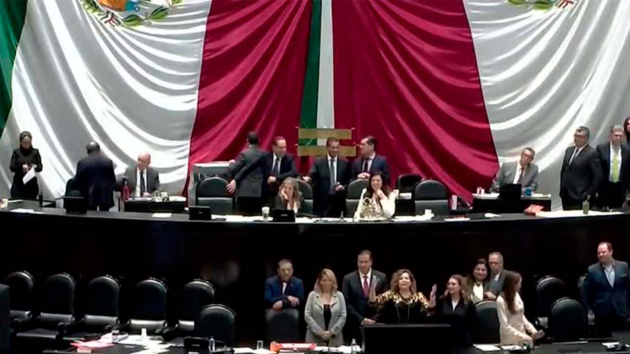 Claudia Sheinbaum presenta ante diputados iniciativa de ley antiextorsión