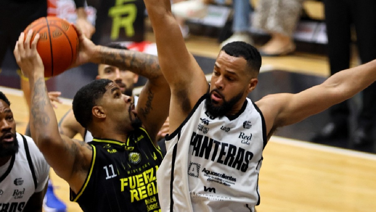 Fuerza Regia pega primero en la Final de Zona ante Panteras en la LNBP (Roberto Alanís)