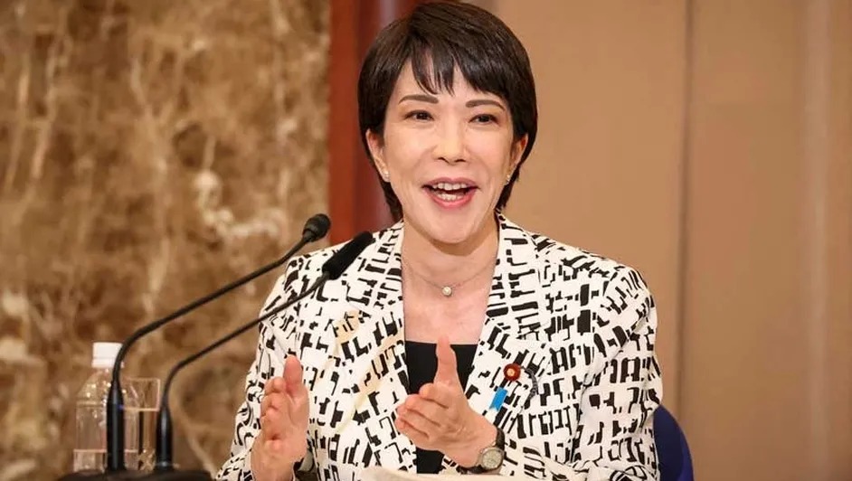 Japón hace historia al elegir a su primera mujer como primera ministra