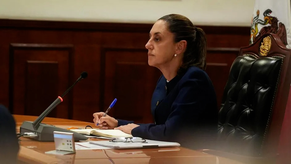 Sheinbaum se reúne con el Comité Nacional de Emergencias y anuncia atender daños por lluvias