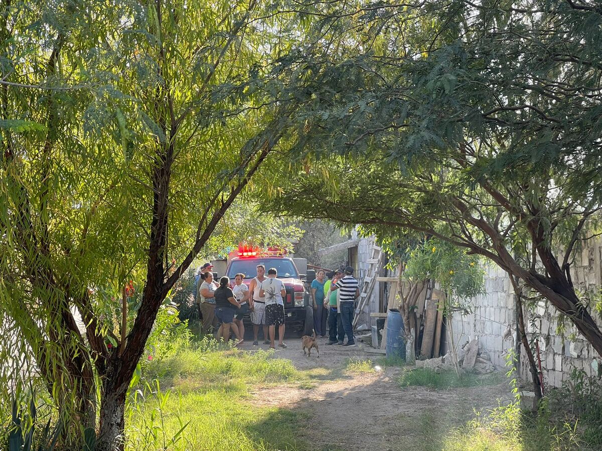 Bomberos acudieron al reporte en el ejido Paso del Águila. | Especial