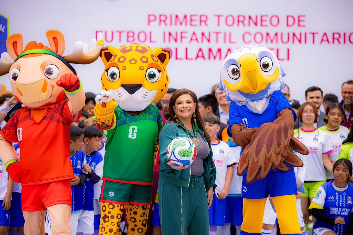 Al evento asistieron las mascotas oficiales de los tres países sedes. | Especial