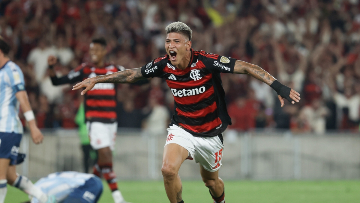 Flamengo vence a Racing con un gol en los últimos minutos y sueña con otra final de Libertadores (EFE)
