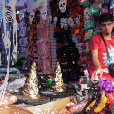 El día de muertos representa una de las fechas más significativas para los negocios poblanos, ya que incentiva el consumo con miras al cierre del año.