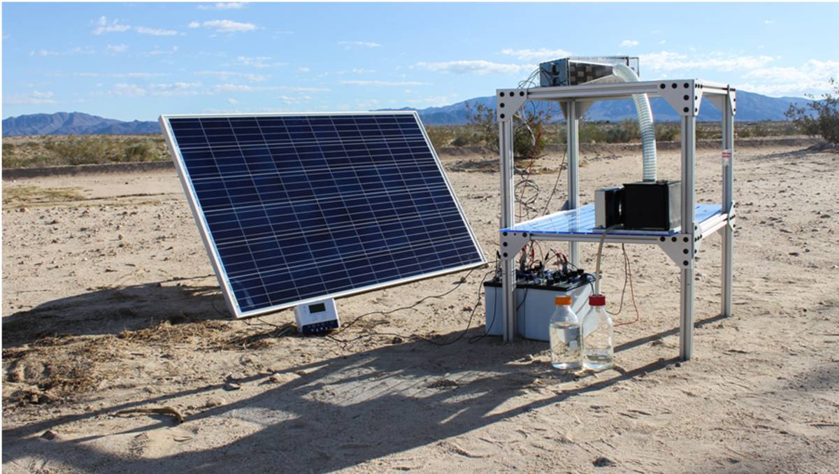 Prototipo de un captador de agua basado en MOFs para colectar agua en el desierto de Mojave, California. Créditos de la imagen © Mathieu Prévot