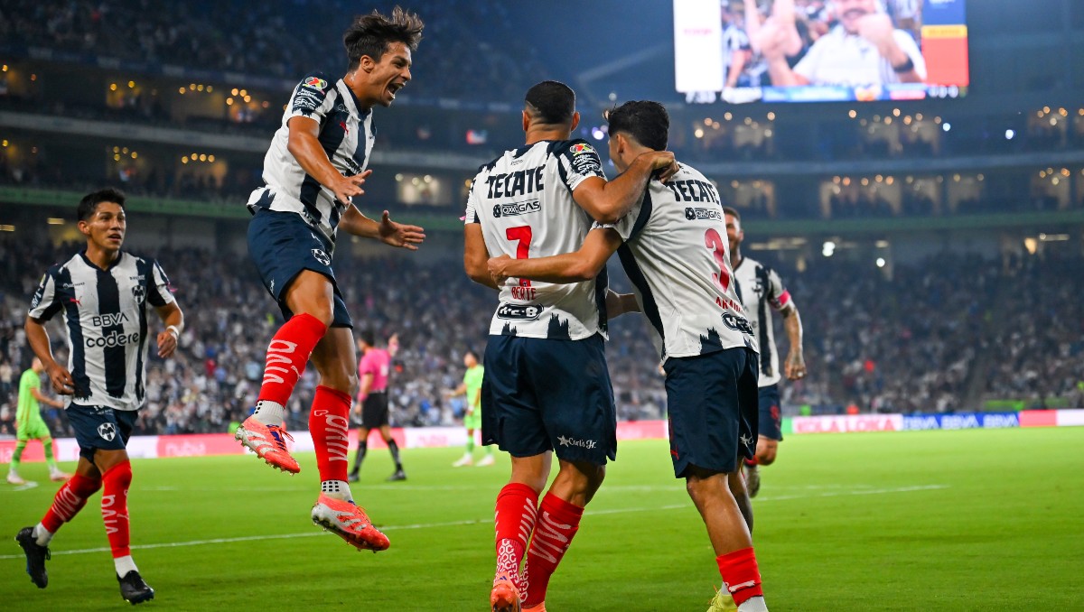 Rayados de Monterrey escaló a la tercera posición del Apertura 2025 tras vencer a Juárez (Imago7)